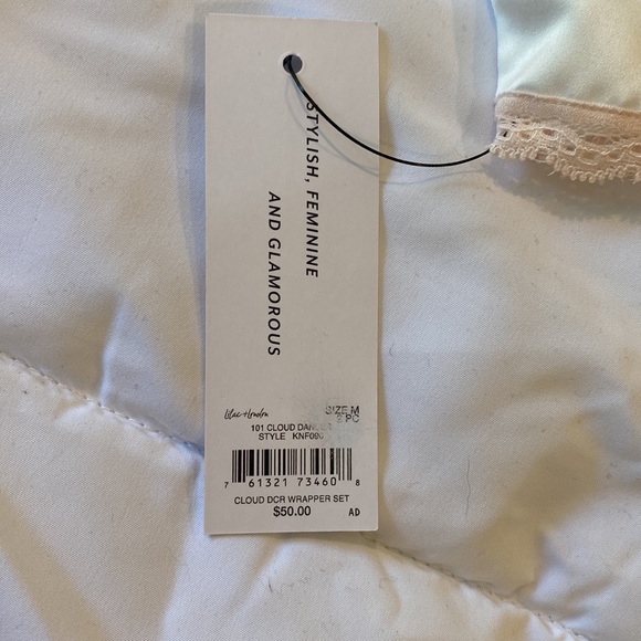 NWT Ladies Mrs. bridal silk robe size medium - Picture 5 of 8